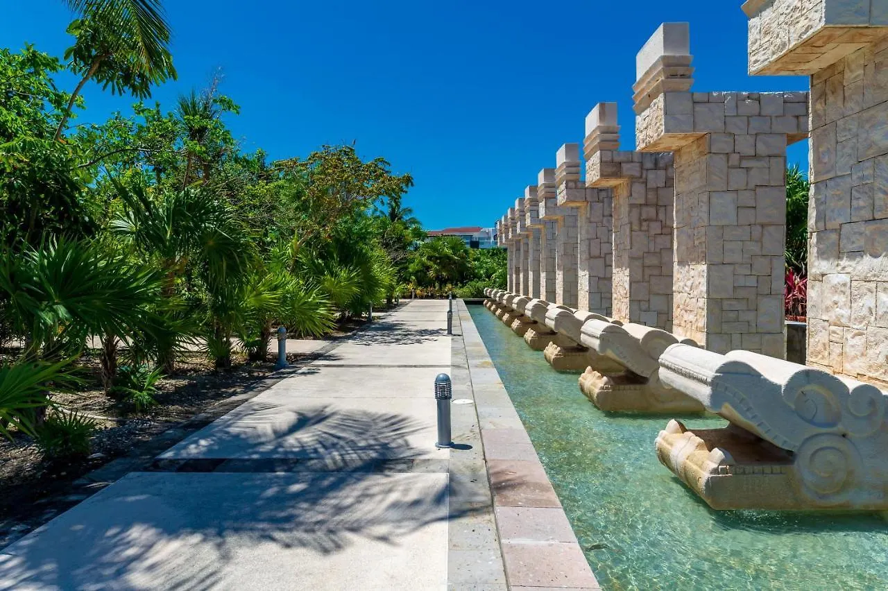 Mareazul Beach Front Condos At Playa Del Carmen 2*,