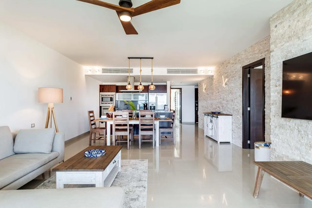 Mareazul Beach Front Condos At Playa Del Carmen Lejlighedshotel
