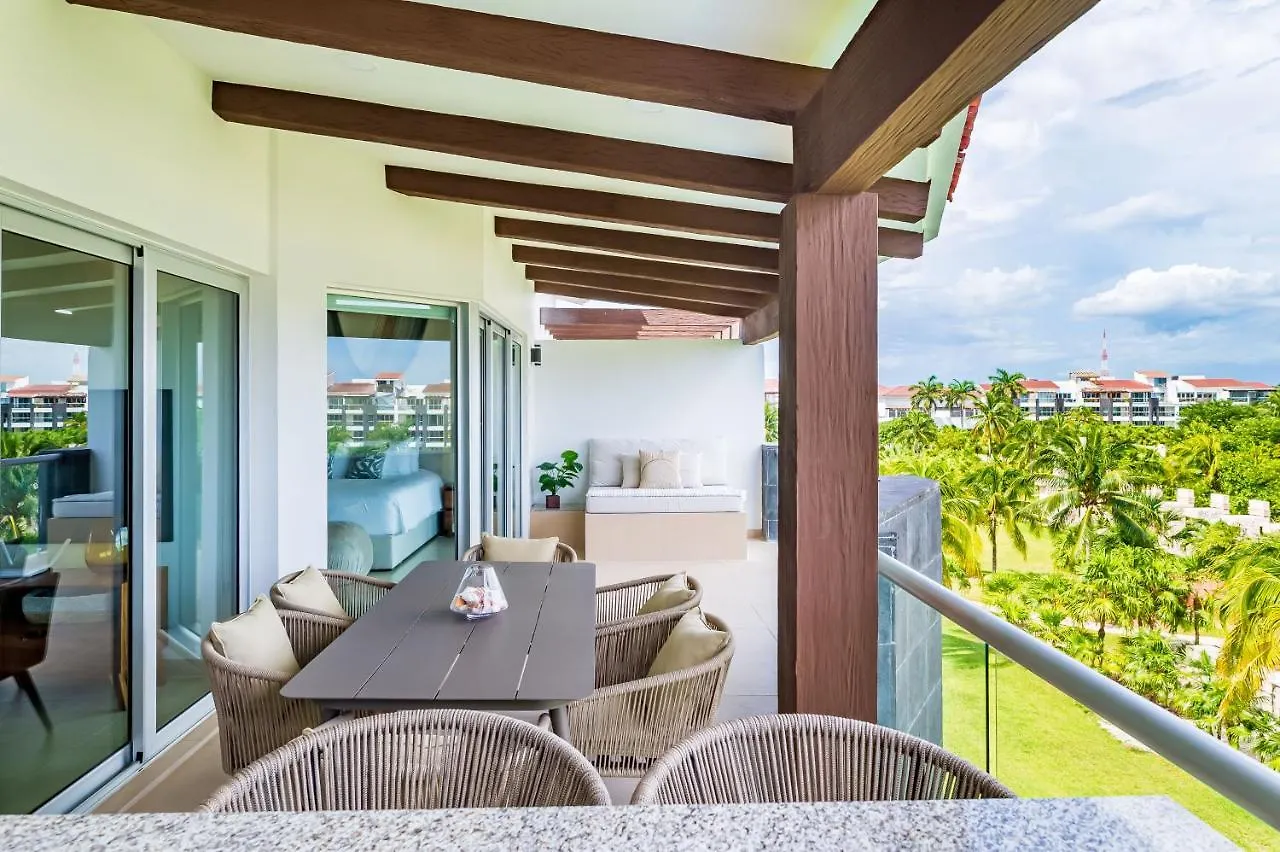 Mareazul Beach Front Condos At Playa Del Carmen Lejlighedshotel