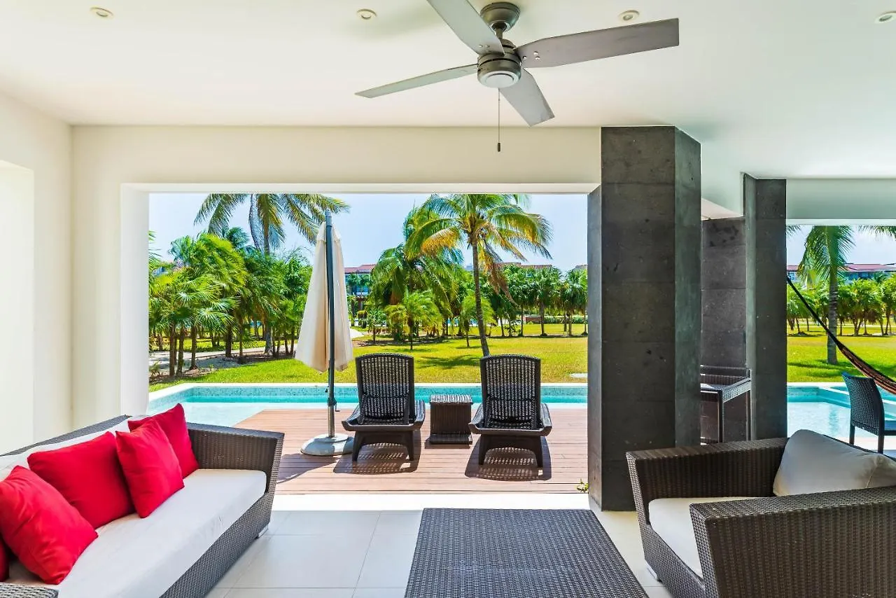 Mareazul Beach Front Condos At Playa Del Carmen